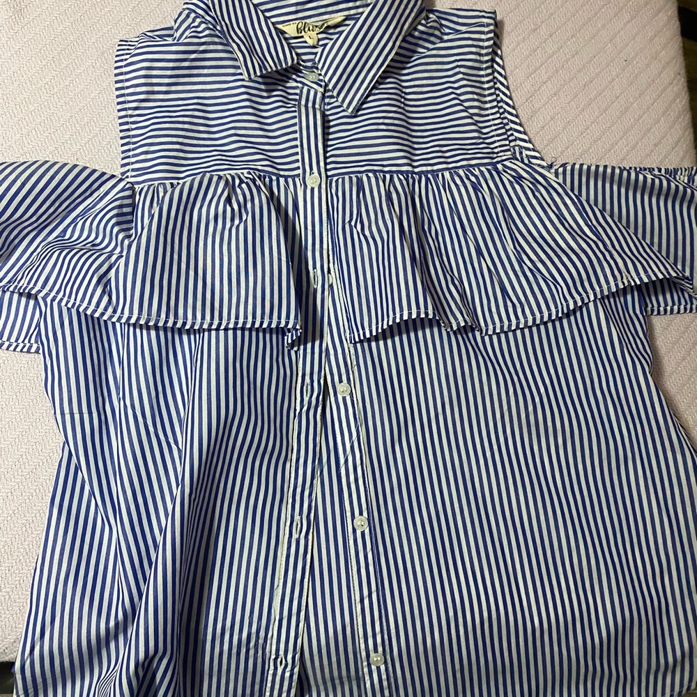 Blue lined shirt